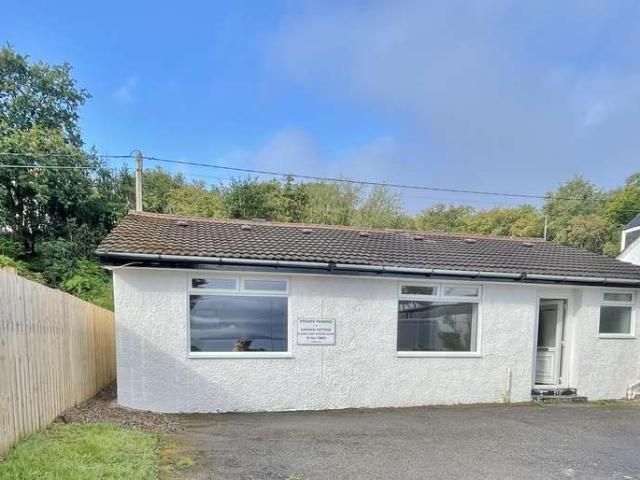 2 Bedroom Cottage House