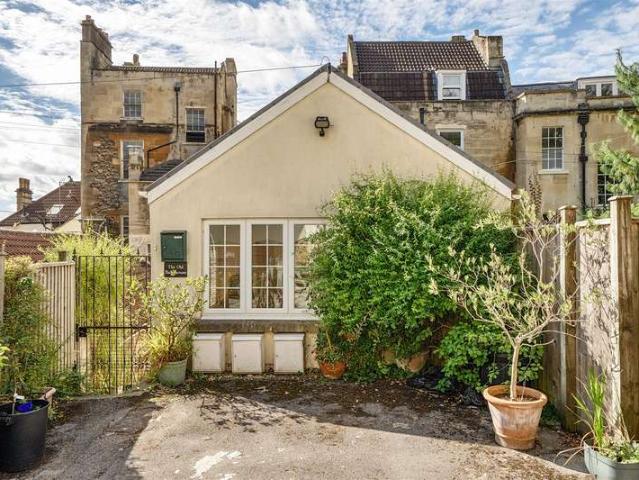 2 Bedroom Semi Detached House