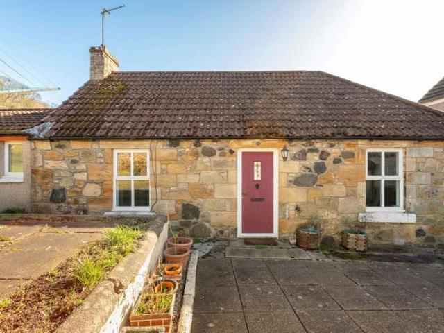 2 Bedroom Cottage House