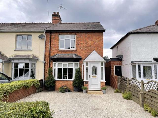 2 Bedroom Cottage House