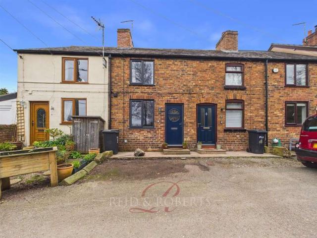 2 Bedroom Cottage House