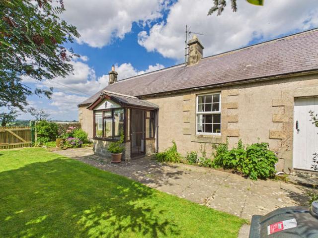 2 Bedroom Cottage House