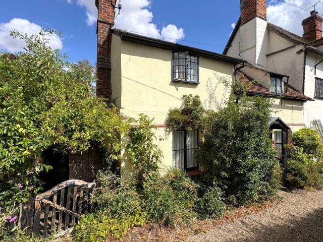 2 Bedroom Cottage House