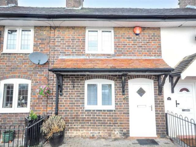 2 Bedroom Cottage House