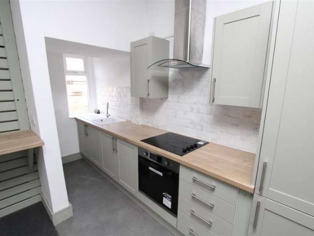2 Bedroom Cottage House