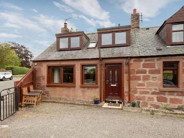 2 Bedroom Cottage House