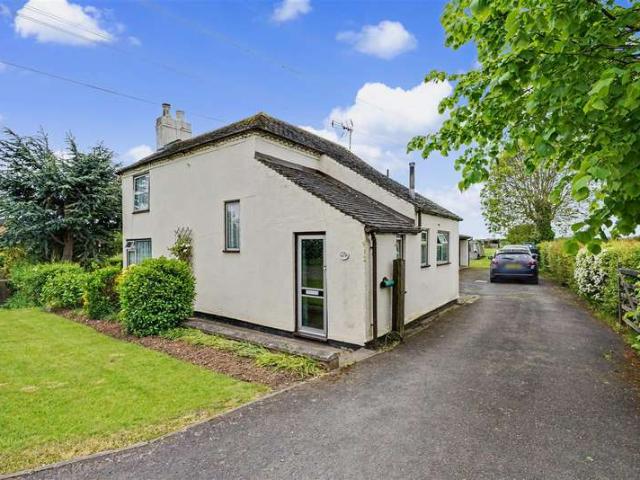 2 Bedroom Cottage House