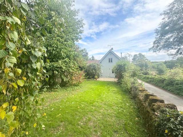 2 Bedroom Cottage House
