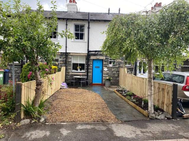 2 Bedroom Cottage House