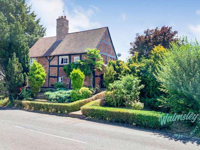 2 Bedroom Cottage House