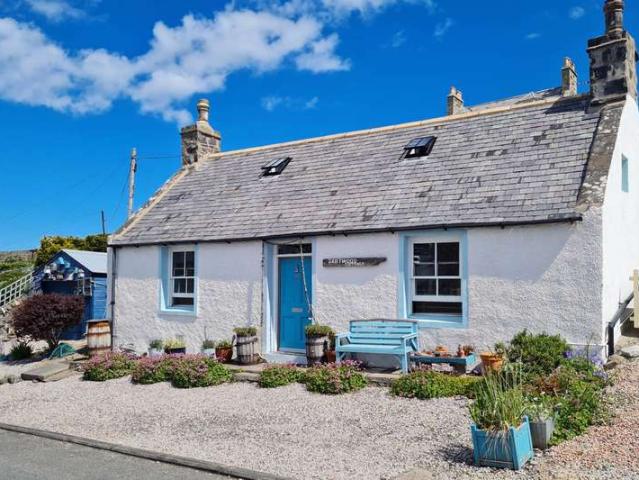 2 Bedroom Cottage House