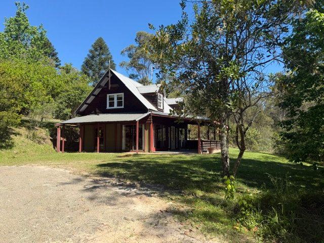 2 bedroom cottage in a beautiful bush setting