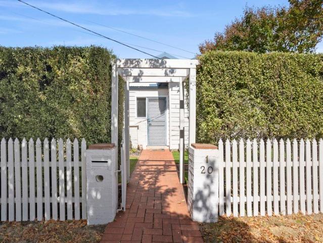 2 bedroom cottage in Queanbeyan