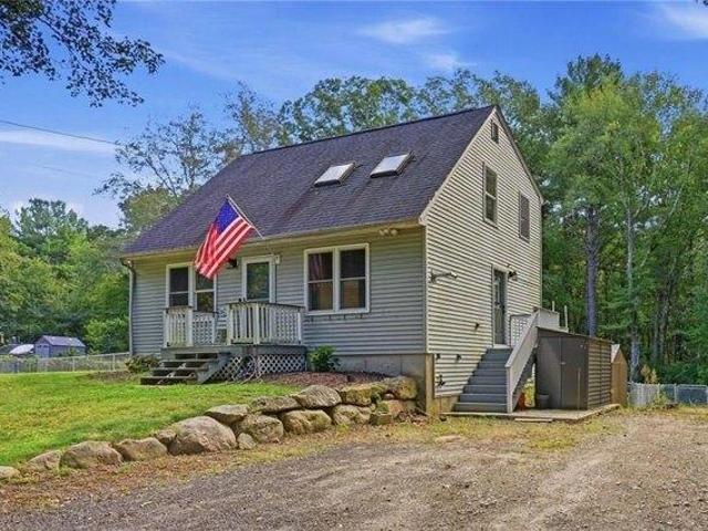 2 bedroom, Coventry RI 02816 105792245