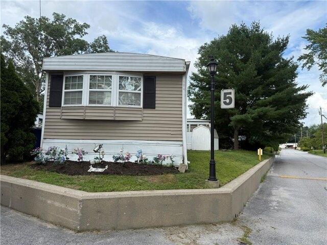 2 bedroom, Coventry RI 02816 105792318