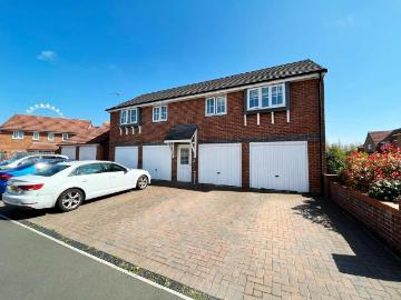 2 bedroom coach house for sale