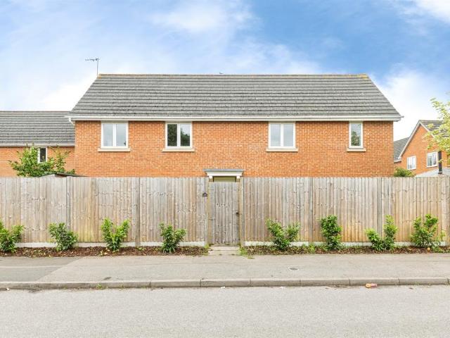 2 bedroom house for sale
