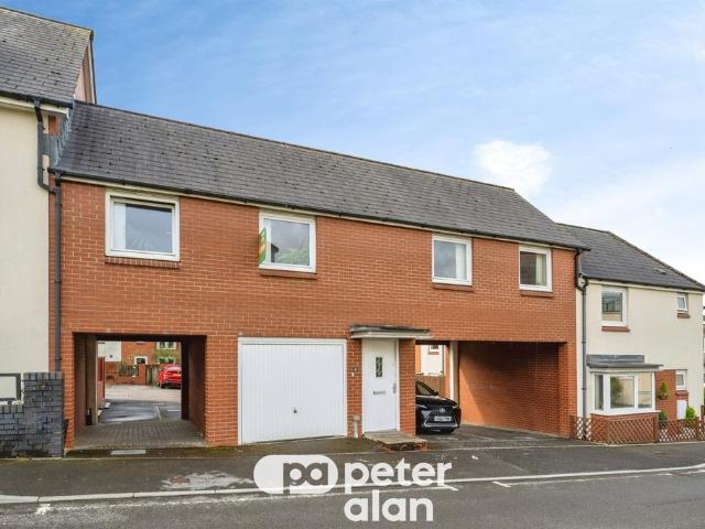 2 bedroom coach house for sale