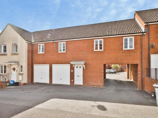 2 bedroom coach house for sale