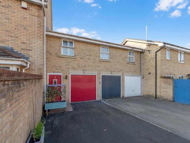 2 bedroom coach house for sale