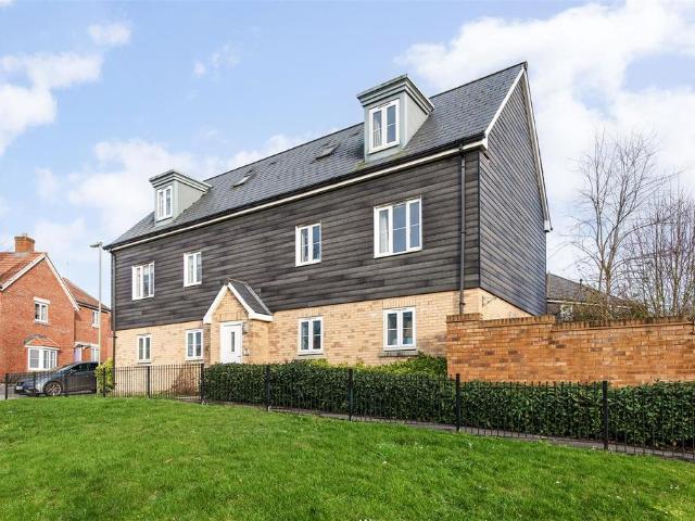 2 bedroom coach house for sale