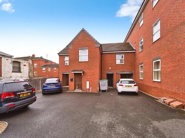 2 bedroom coach house for sale