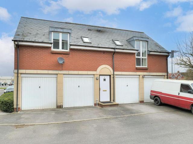 2 bedroom coach house for sale