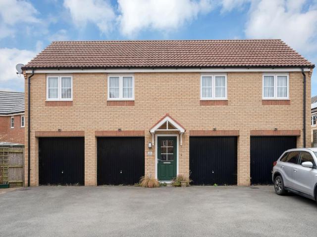 2 bedroom coach house for sale