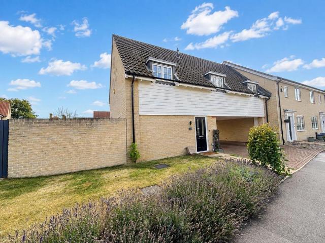 2 bedroom coach house for sale