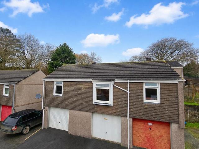 2 bedroom coach house for sale