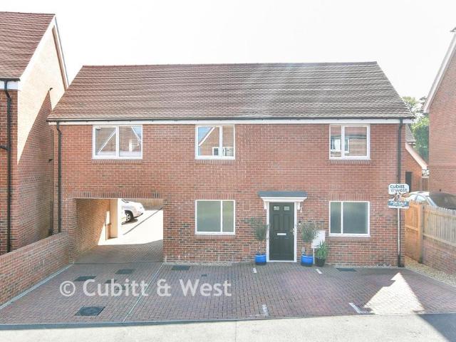2 bedroom coach house for sale