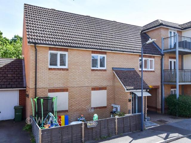 2 bedroom coach house for sale