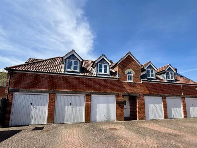 2 bedroom coach house for sale