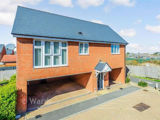 2 bedroom coach house for sale
