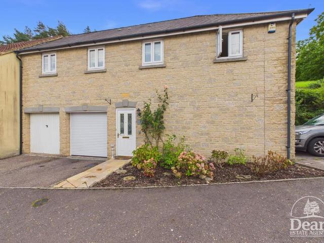 2 bedroom coach house for sale