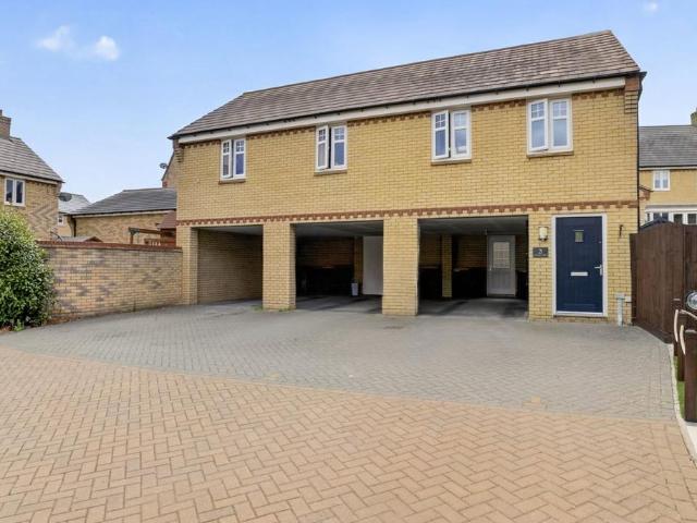 2 bedroom coach house for sale