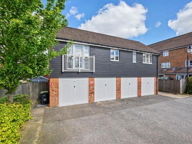 2 bedroom coach house for sale