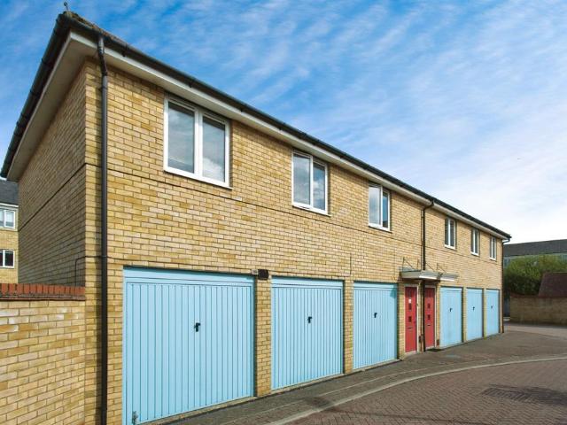 2 bedroom coach house for sale