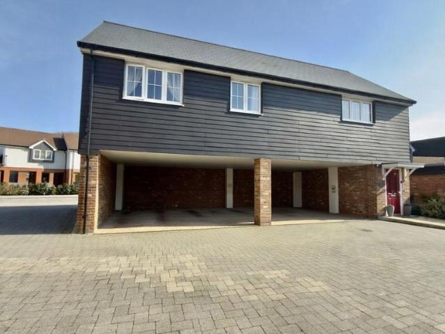 2 bedroom coach house for sale