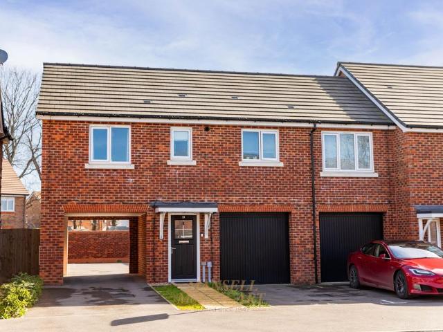 2 bedroom coach house for sale