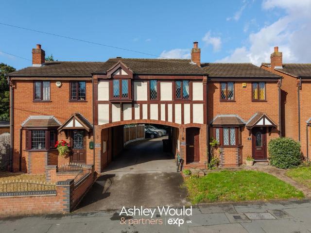 2 bedroom coach house for sale