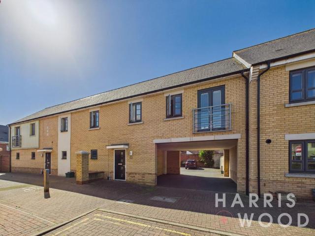 2 bedroom coach house for sale