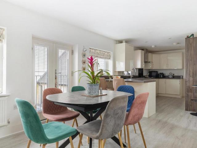 2 bedroom coach house for sale