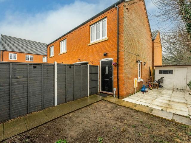 2 bedroom coach house for sale