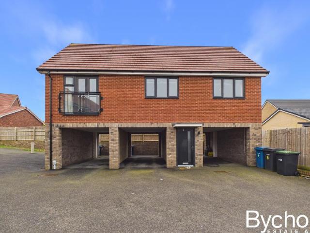 2 bedroom coach house for sale