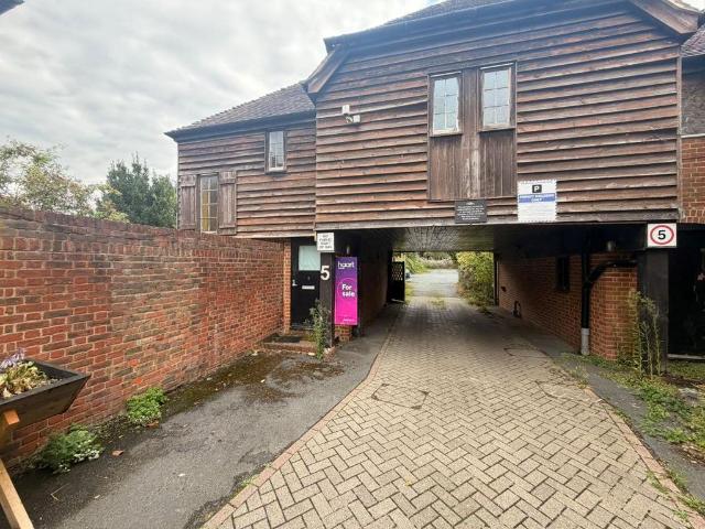 2 bedroom coach house for sale