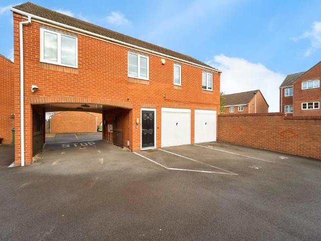 2 bedroom coach house for sale