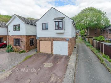 2 bedroom coach house for sale