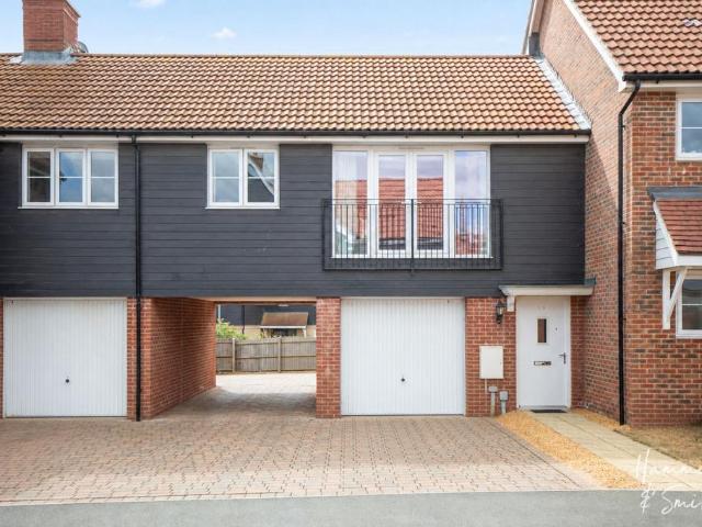 2 bedroom coach house for sale