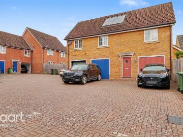 2 bedroom coach house for sale